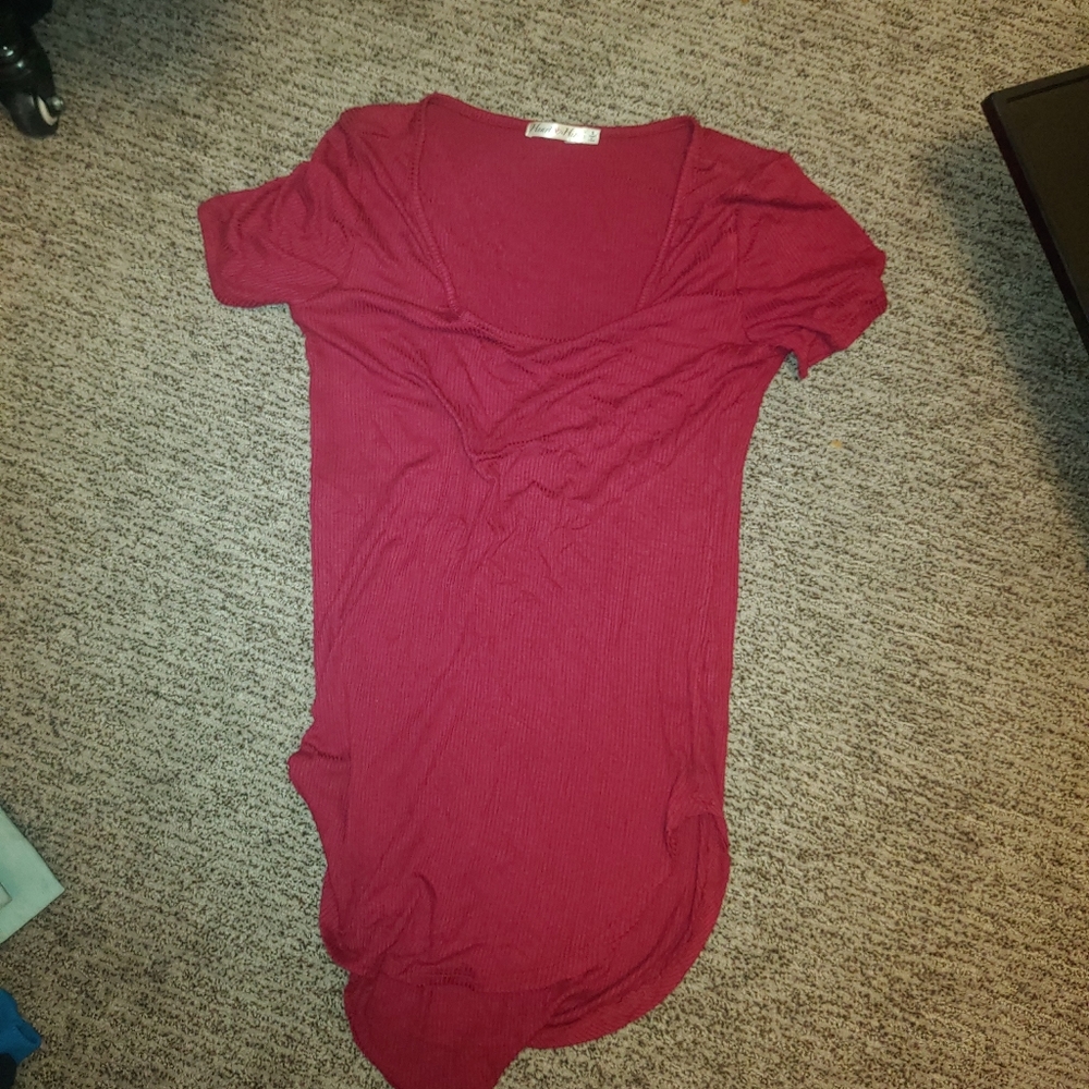 Red burgendy loose high low shirt